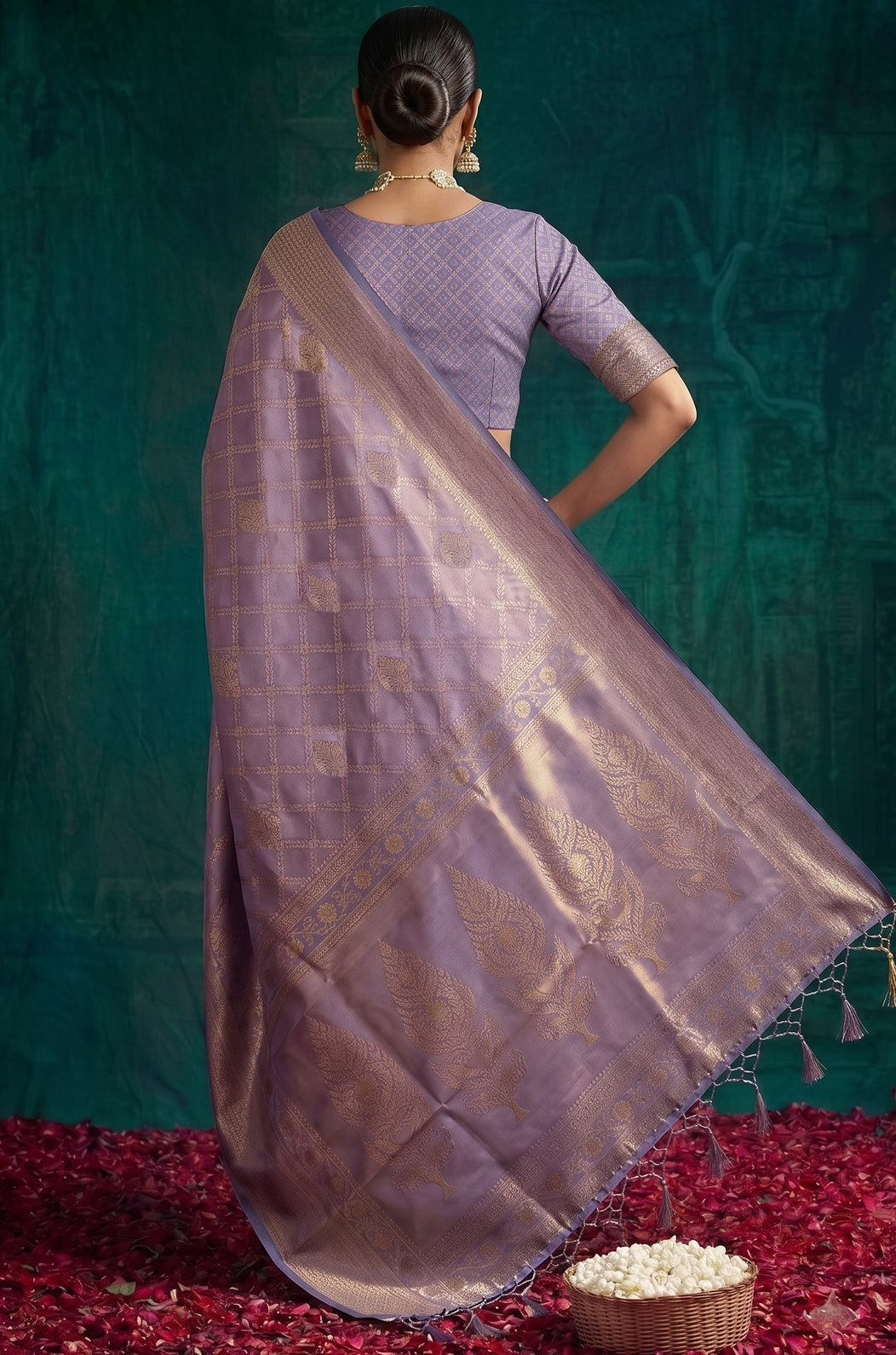 Lavender Kanjivaram Woven Silk Saree | Virasat Collection
